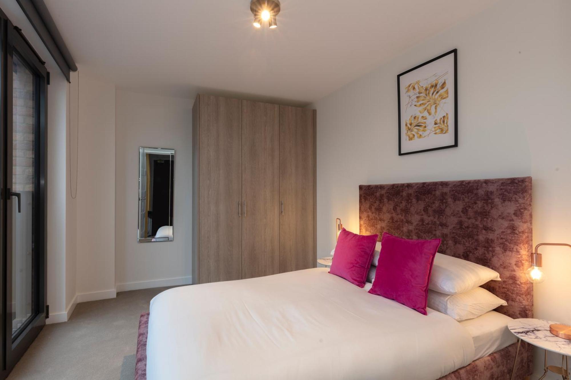 Deluxe North Central London Apartment ภายนอก รูปภาพ