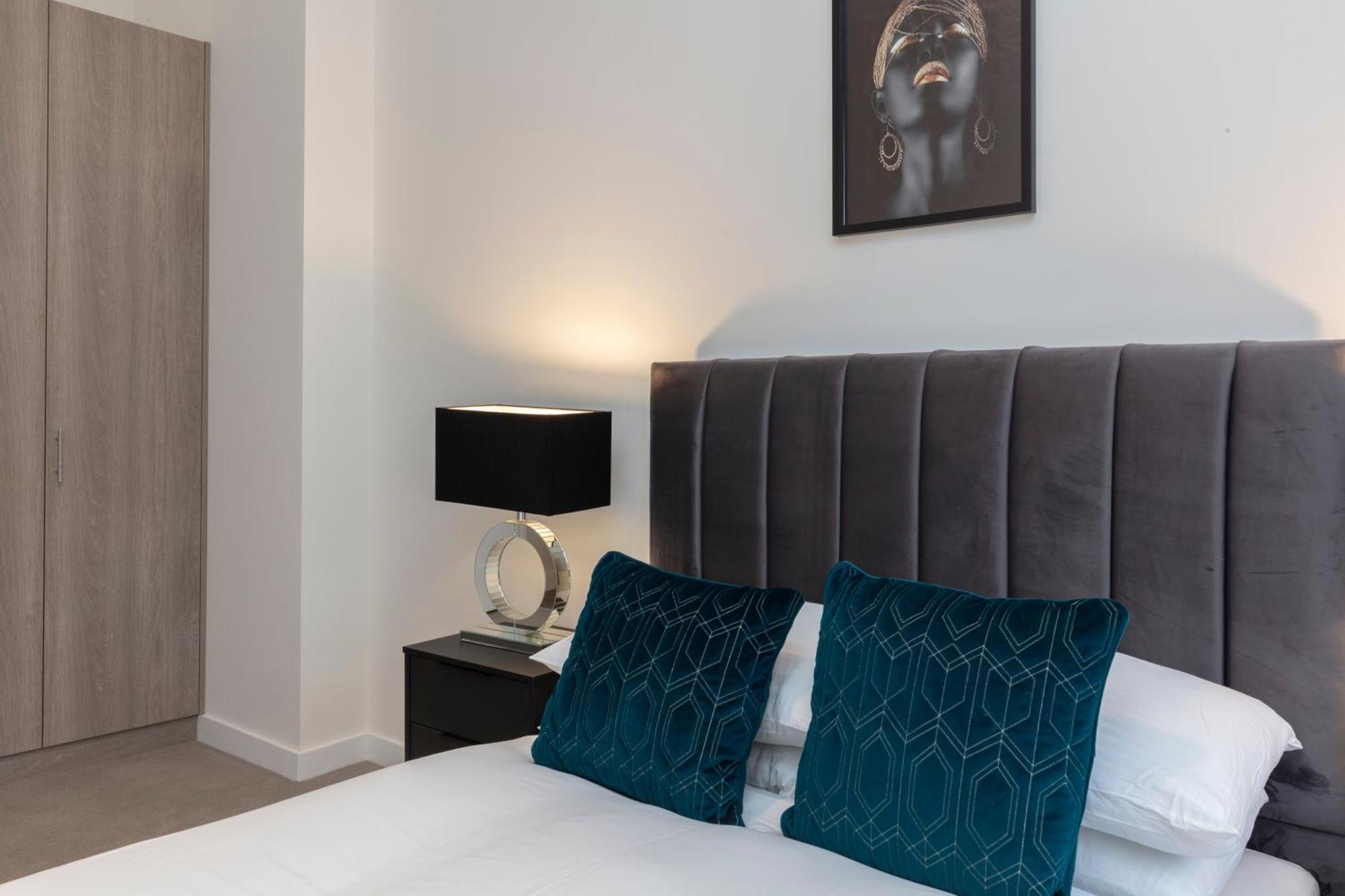 Deluxe North Central London Apartment ภายนอก รูปภาพ